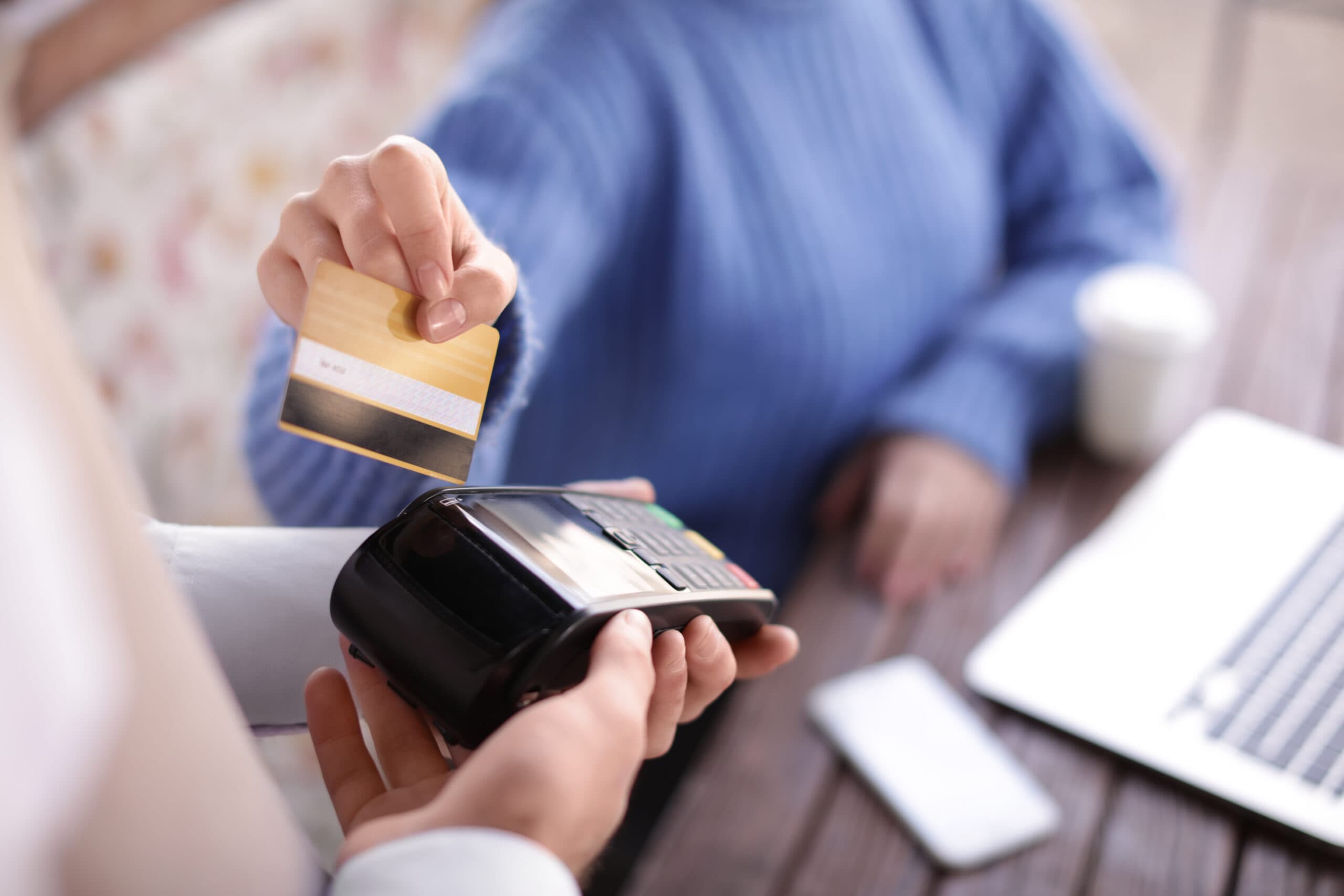 Puerto Ricans Want to Go Cashless. Merchants Aren’t Ready for It, Study Finds